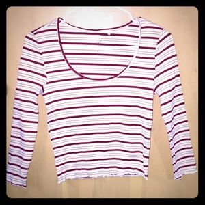 Crop half sleeve stripped top